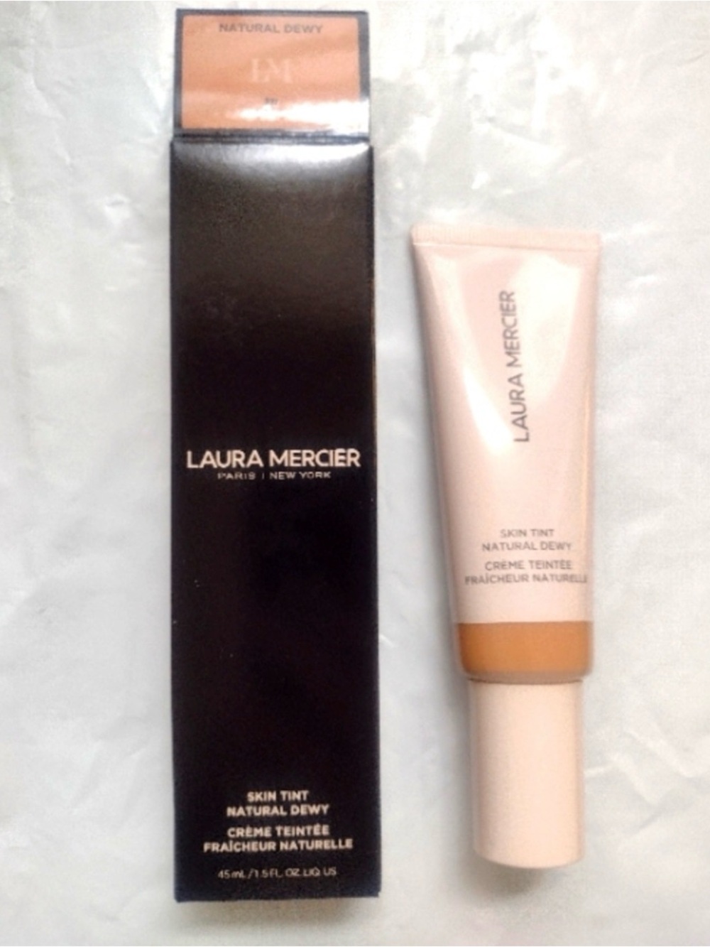 laura mercier Skin Tint Natural Dewy - Light Beige 3N